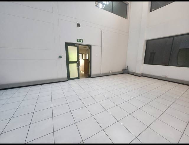 514M² OFFICE TO LET IN RANDJESPARK
